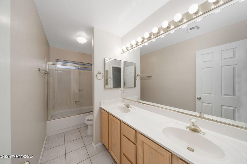 1645 E Ganymede Drive