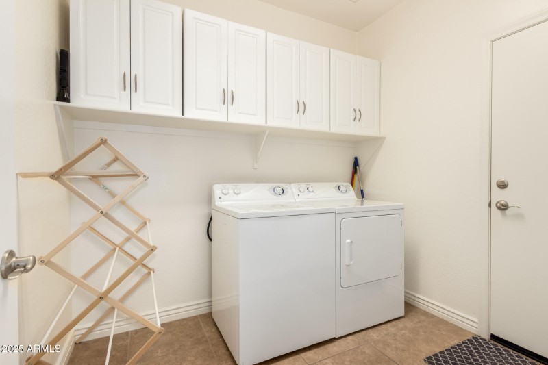 27 Laundry Room