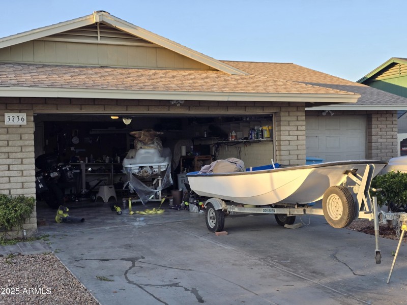 DOUBLE CAR GARAGE.GRANDVIEW