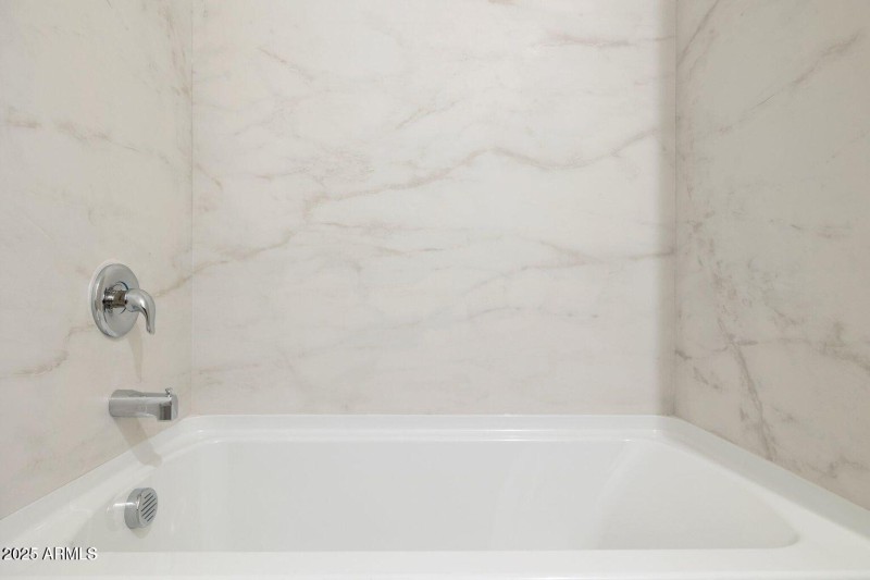 20251028204427410149000000-o