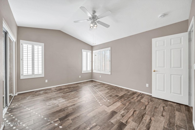 10403 W Tonopah Dr-18