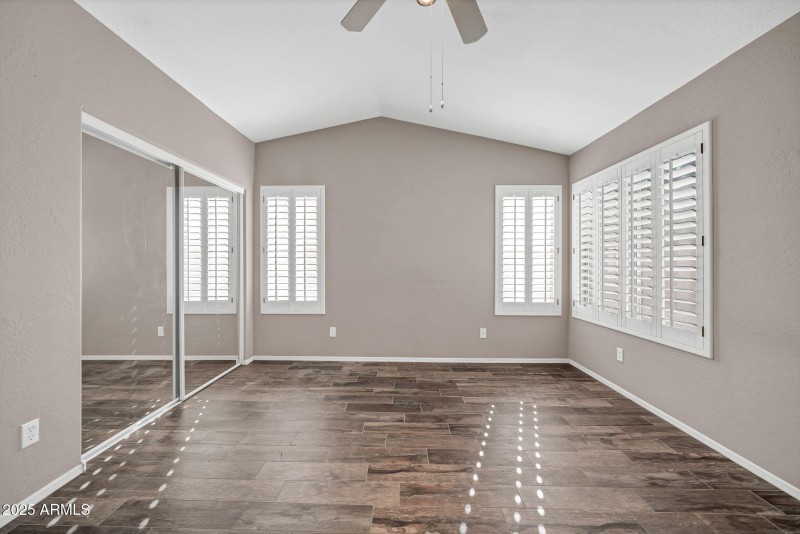 10403 W Tonopah Dr-21