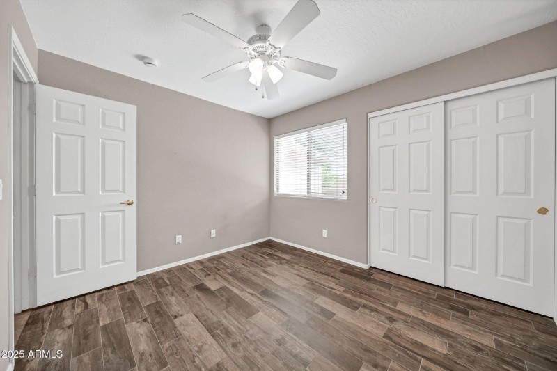 10403 W Tonopah Dr-26