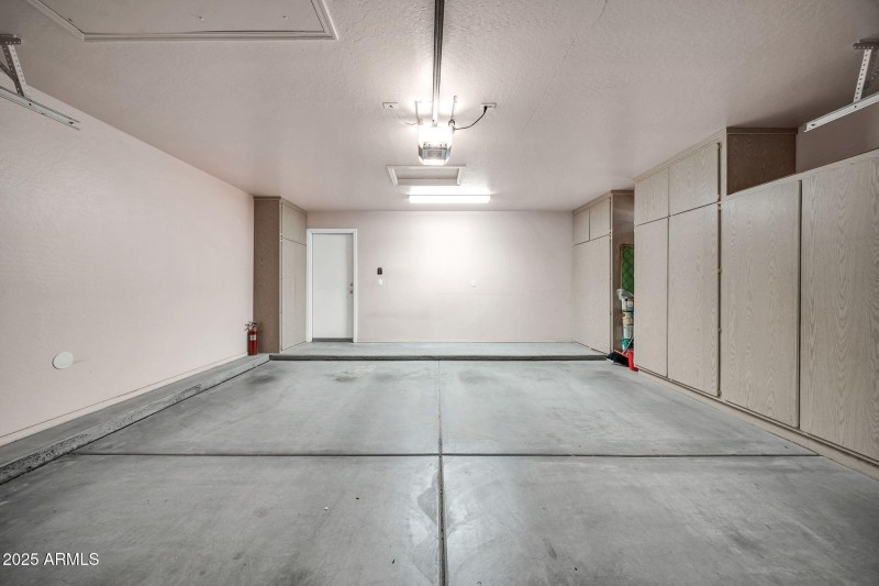 10403 W Tonopah Dr-30