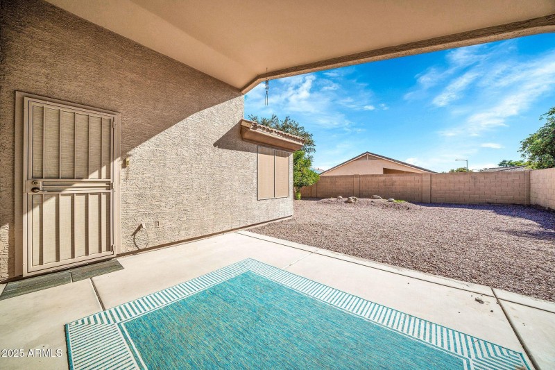 10403 W Tonopah Dr-36