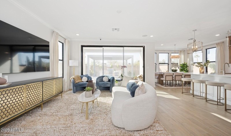 172743_Honeysuckle Trail_Hampton_Great R