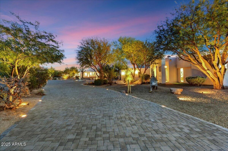 PAVER DRIVEWAY