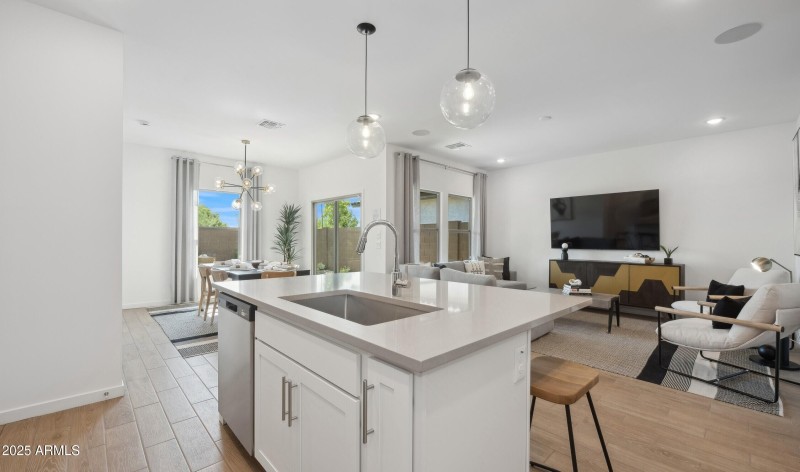 158623_Laveen Springs_Clyde_Kitchen_Loft