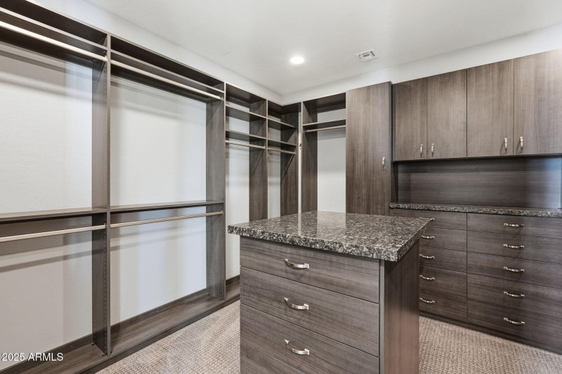 039_Primary Walkin Closet