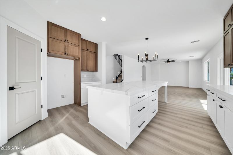 18527 W Caribbean Ln-22