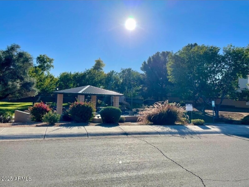 Screenshot_20251201_172947_Messages