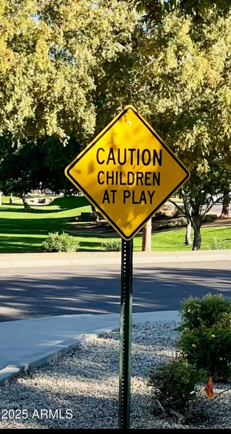 Screenshot_20251201_172920_Messages