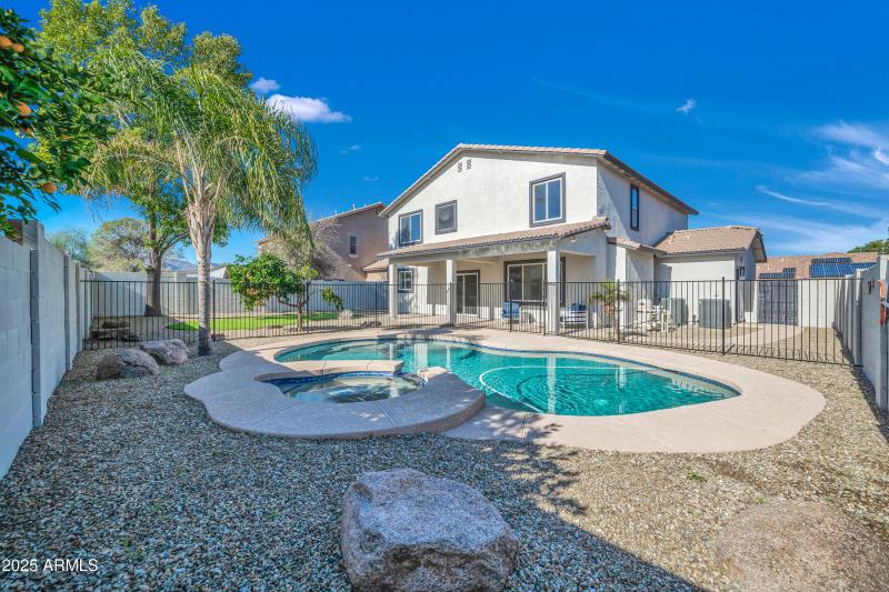 18527 W Caribbean Ln-53