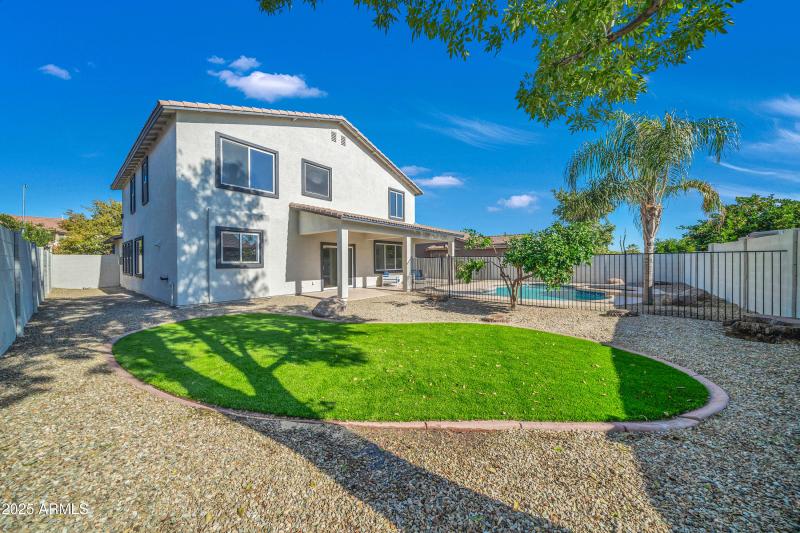 18527 W Caribbean Ln-57