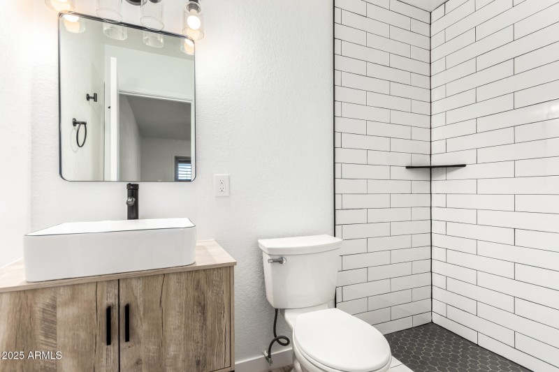 Primary 1 Restroom walk-in Shower