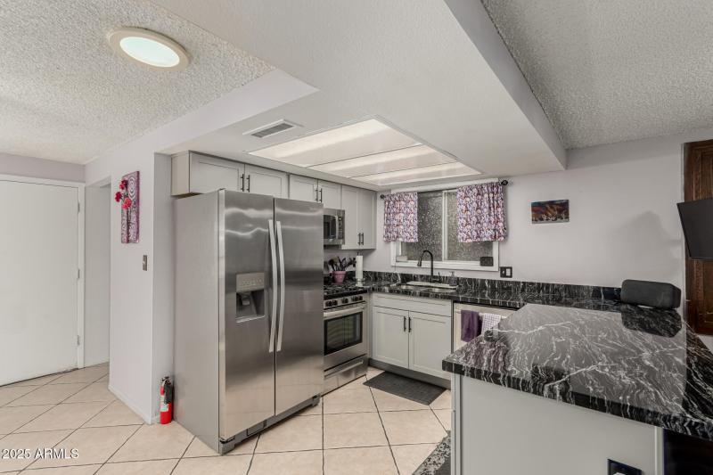 12 - Royal Palm 3836