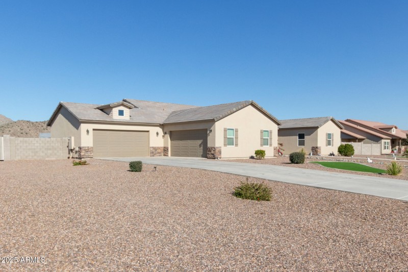 07 - Garnet Mountain