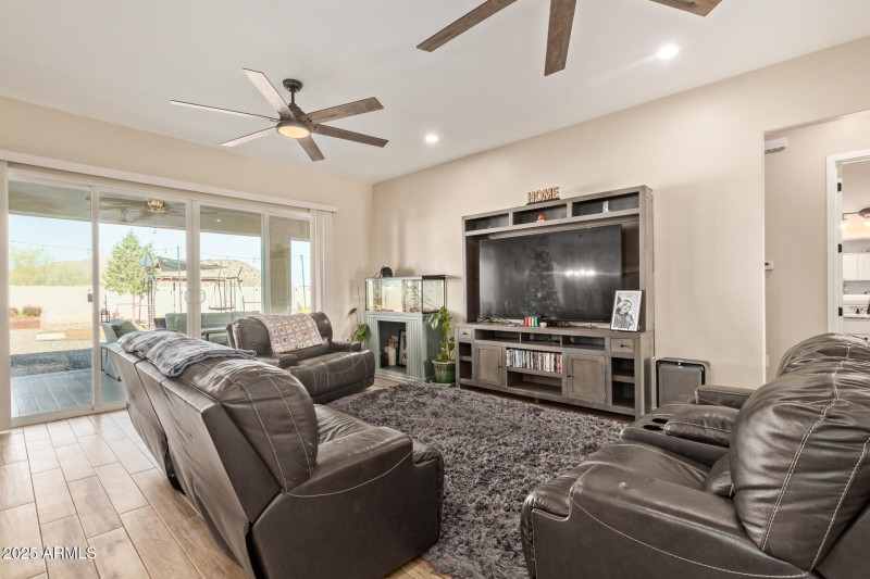 11 - Garnet Mountain