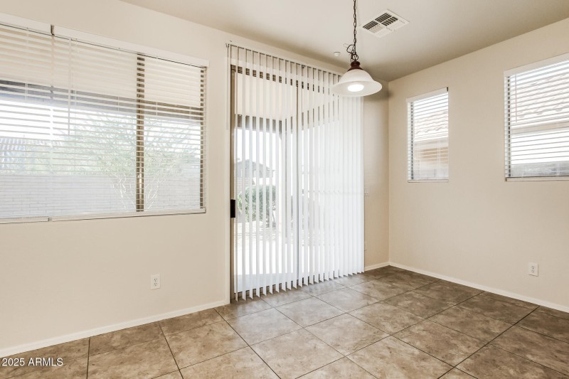 007-photo-breakfast-nook-14990651