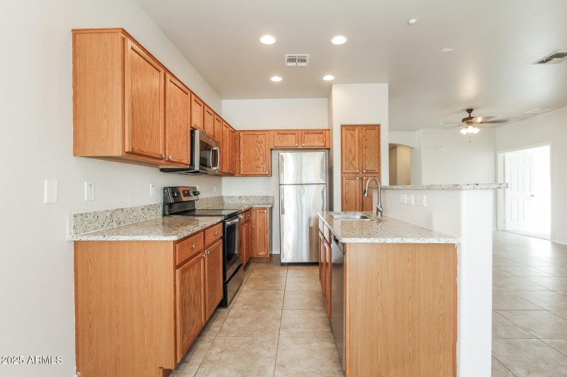 008-photo-kitchen-14990628