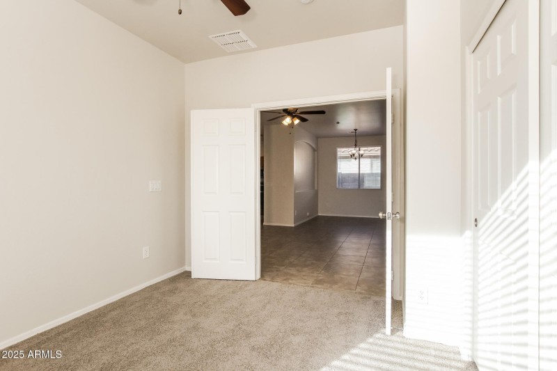 023-photo-bonus-room-14990648