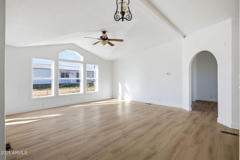 29TumbleweedLn-Taylor-AZ-5