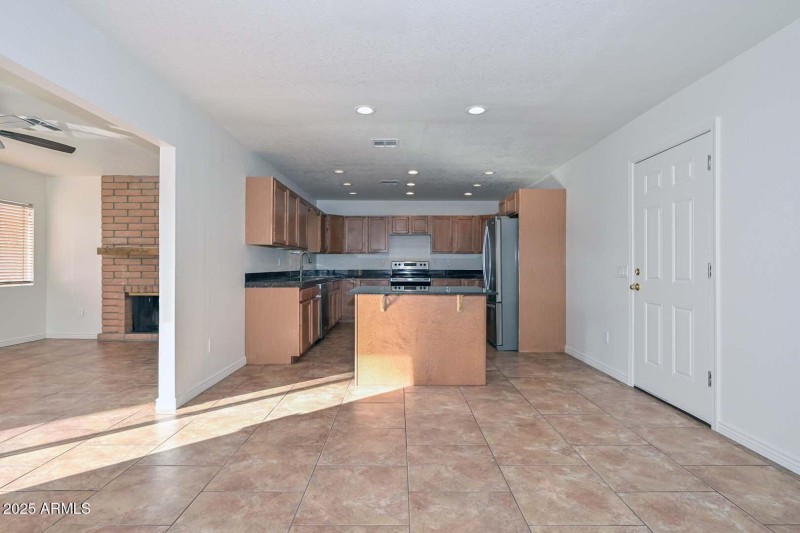 Kitchen-Breakfast Room