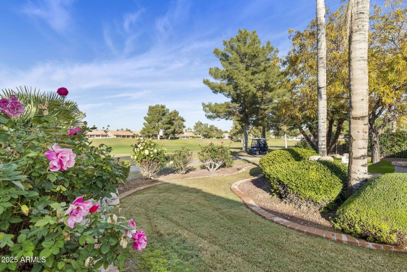 Back view to golf course