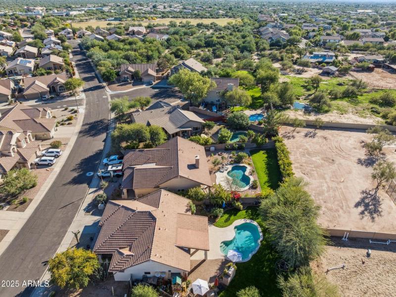 11-web-or-mls-28826-n-45th-st