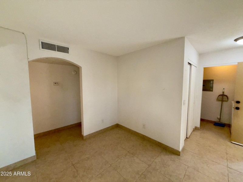 925 S. Longmore Dr. #109 - 23