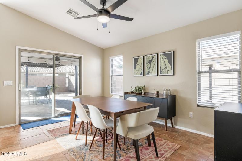 14011 W Port Royale Ln Surprise - 250