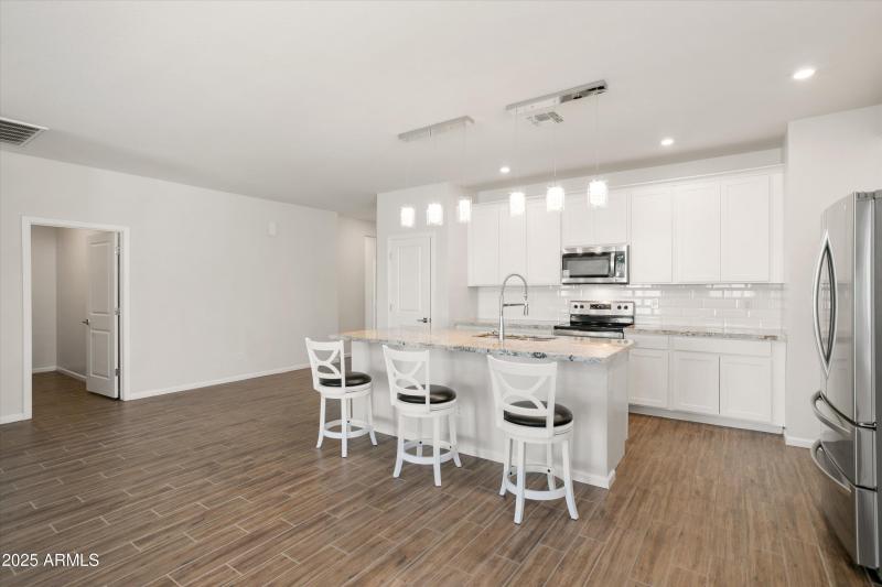 Kitchen and Breakfast Island W to E