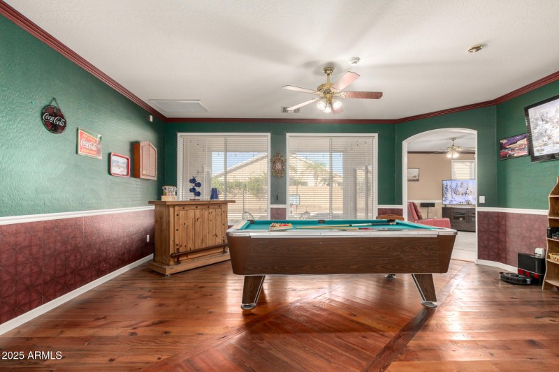 game-room-pool-table-9628-Lindner