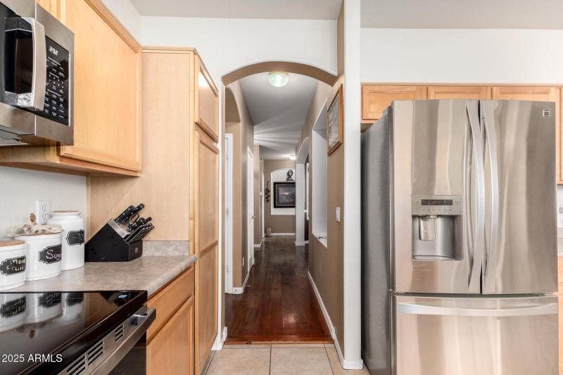 kitchen-9628-Lindner-hallway