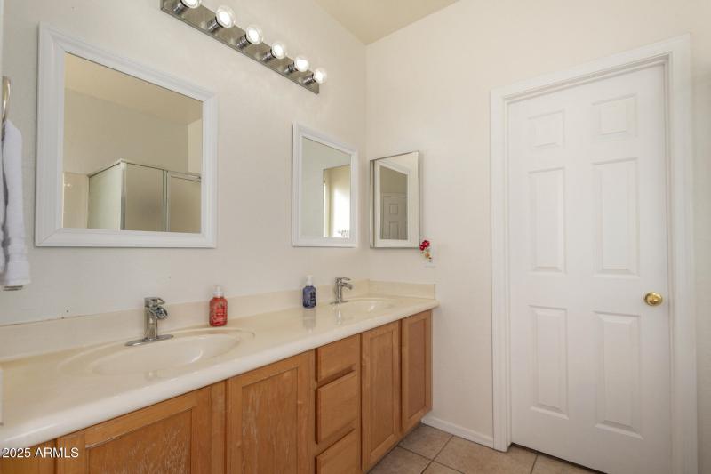 master-bathroom-double-sink-custom-mirro