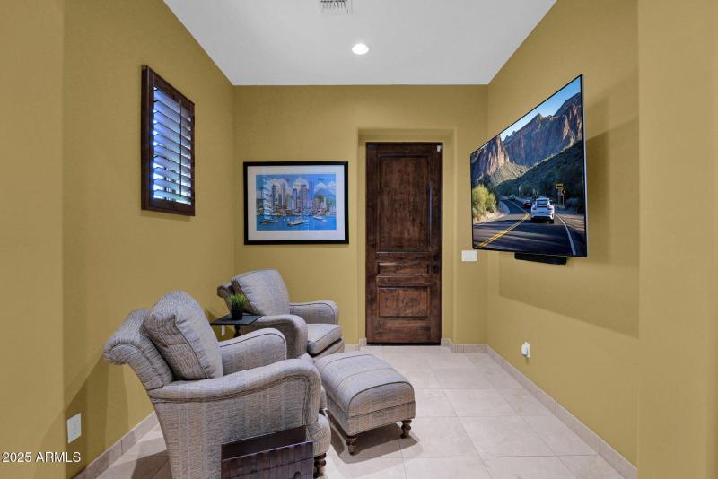 Office Sitting Alcove