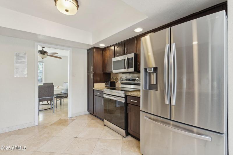 13-web-or-mls-9748-e-becker-ln