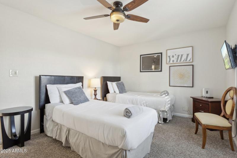 33-web-or-mls-9748-e-becker-ln