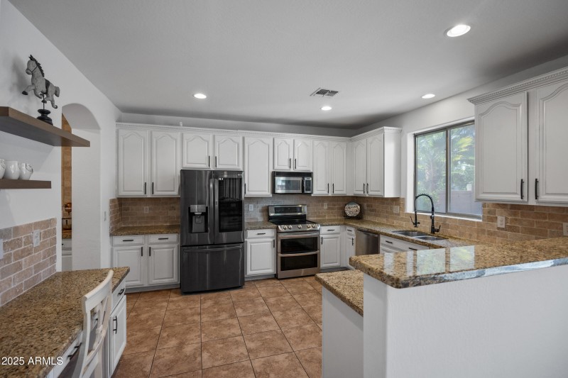 5946 S Shelby Way-20