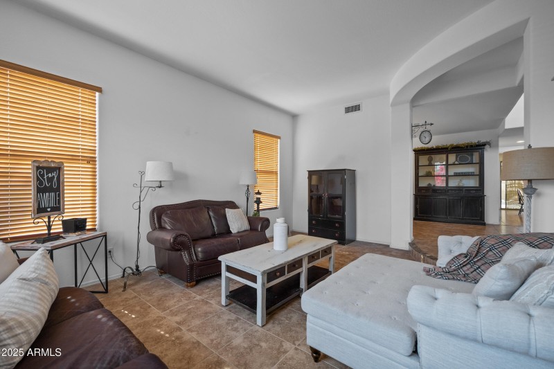 5946 S Shelby Way-11