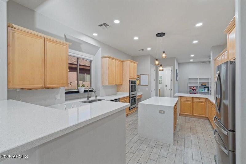 Waterfall Quartz Island