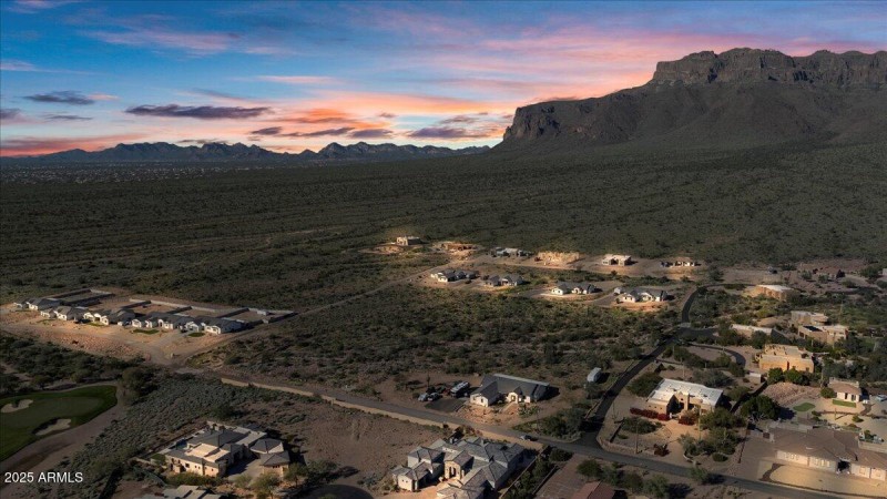 04-DJI_20251201141147_0677_D