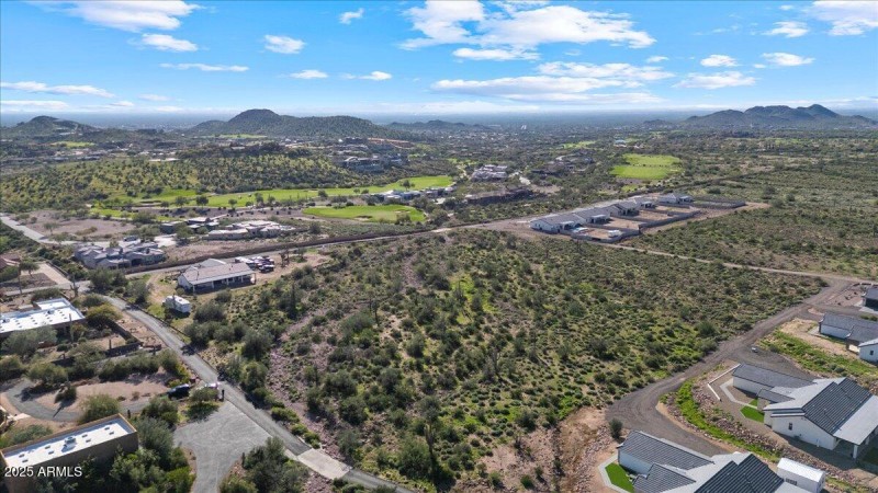 17-DJI_20251201140839_0667_D