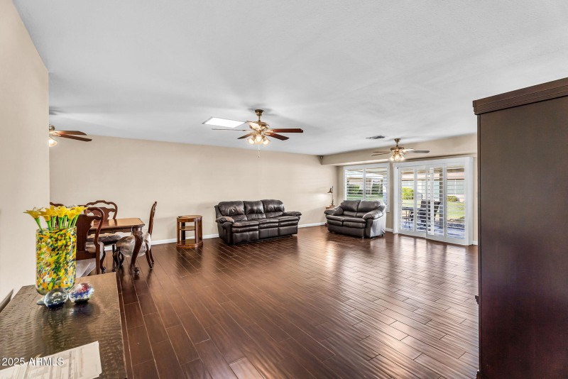 9-web-or-mls-Emberwood-09