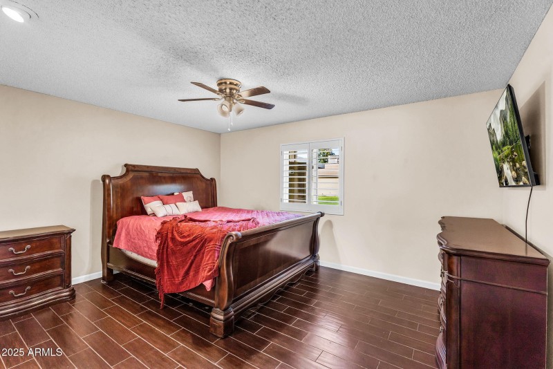 24-web-or-mls-Emberwood-24