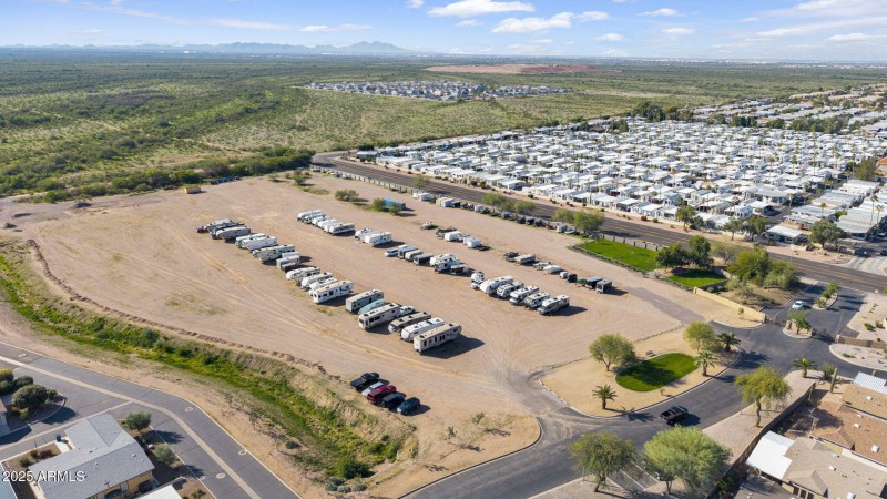 On-Site RV/Trailer Parking