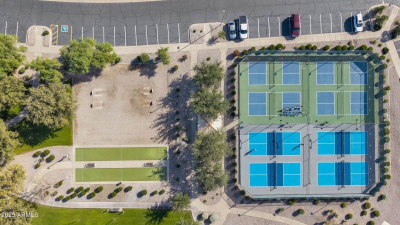 Tennis/Pickleball Courts