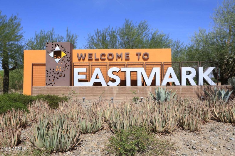EastMark-Sign