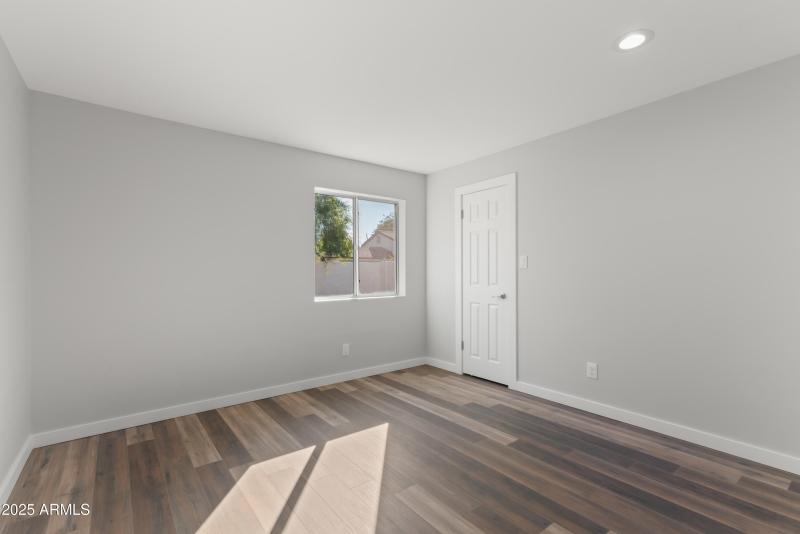 24_3023 w sahuaro dr-24