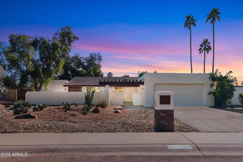 1_3023 w sahuaro dr-1